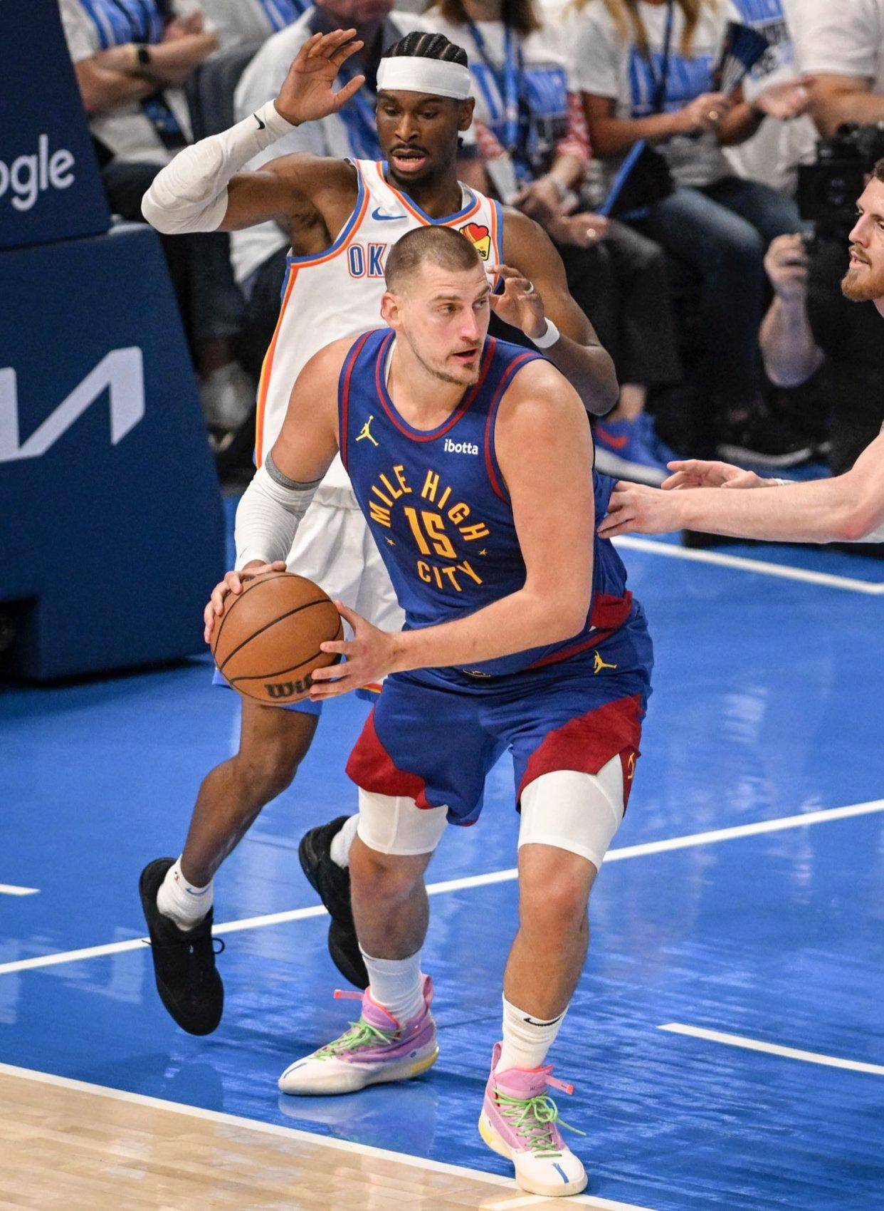 格外令人难 格外令人难