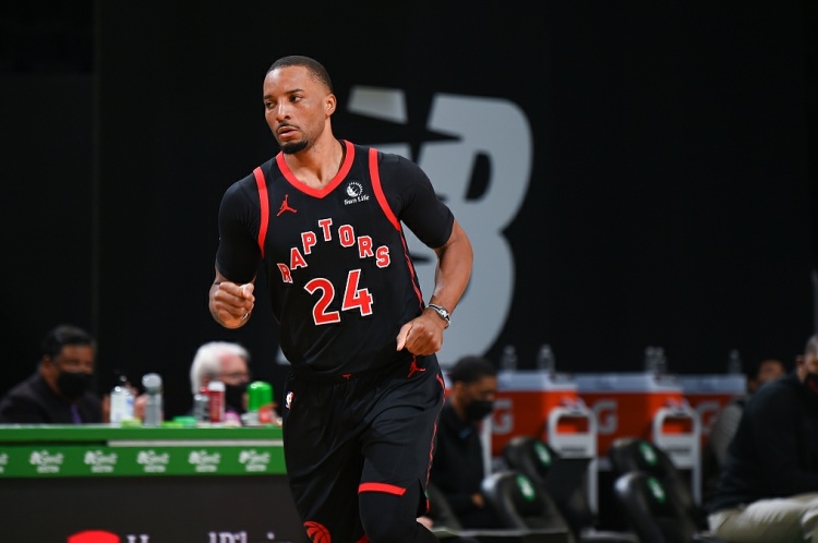 而是对球队 而是对球队